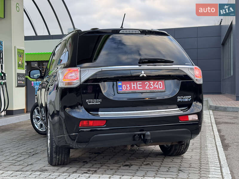 Позашляховик / Кросовер Mitsubishi Outlander 2014 в Дрогобичі