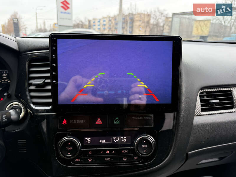 Внедорожник / Кроссовер Mitsubishi Outlander 2014 в Харькове