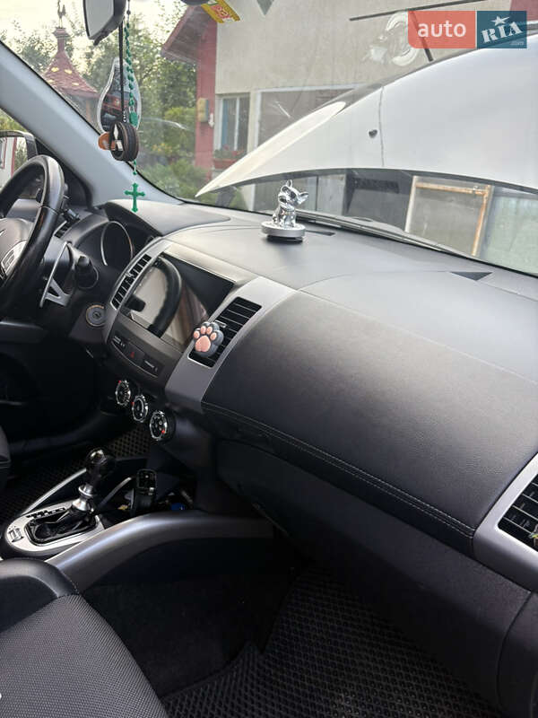 Позашляховик / Кросовер Mitsubishi Outlander 2012 в Перемишлянах