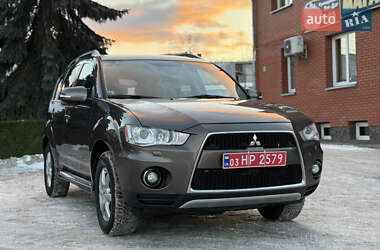Внедорожник / Кроссовер Mitsubishi Outlander 2010 в Кременце