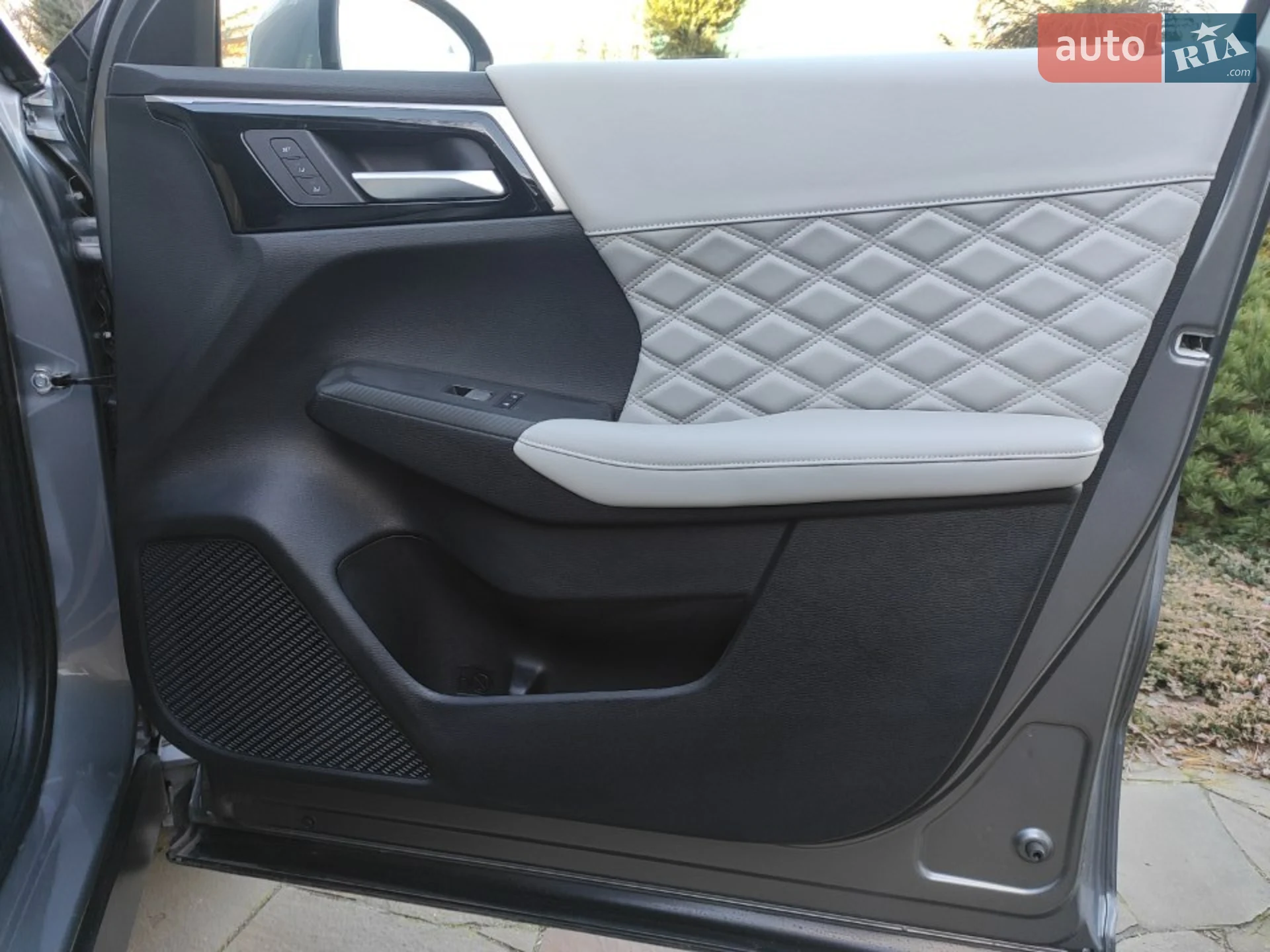 2023 Mitsubishi Outlander - мініатюра 12