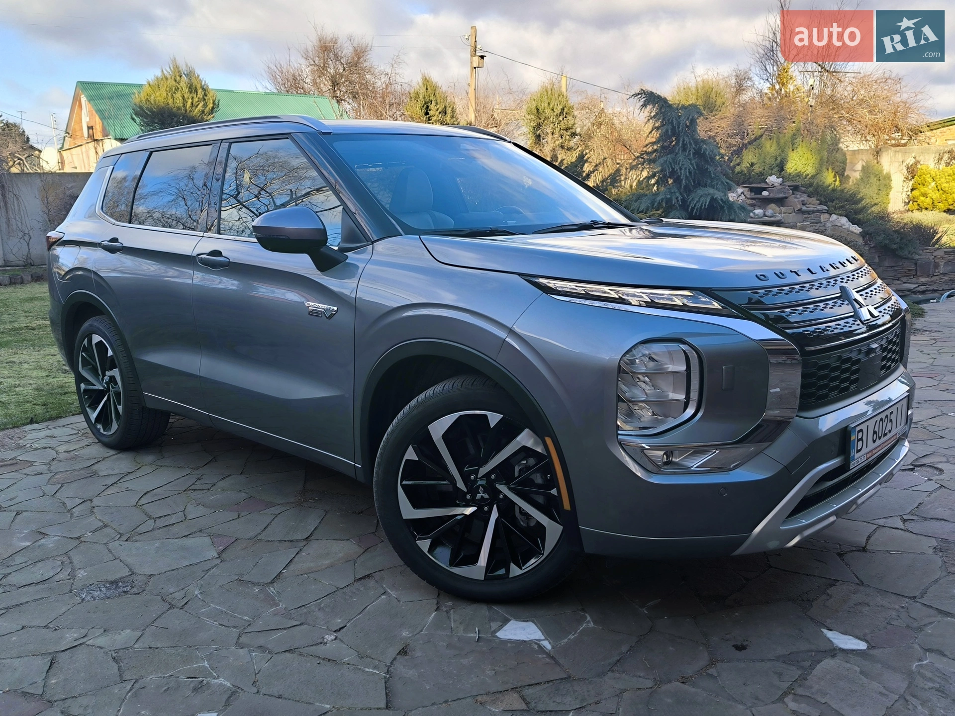 2023 Mitsubishi Outlander - мініатюра 42