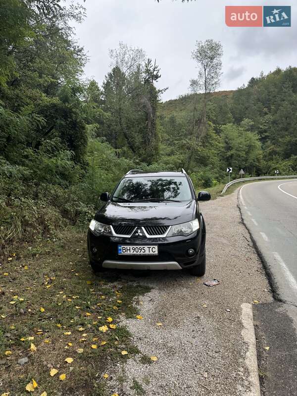 Внедорожник / Кроссовер Mitsubishi Outlander 2008 в Измаиле