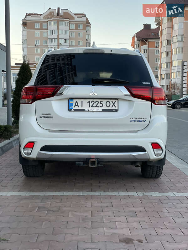 Внедорожник / Кроссовер Mitsubishi Outlander 2017 в Киеве фото 3 Внедорожник / Кроссовер Mitsubishi Outlander 2017 в Киеве