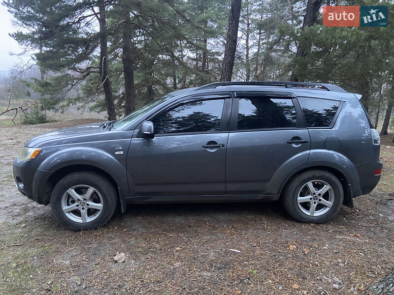 Позашляховик / Кросовер Mitsubishi Outlander 2007 в Безлюдівці