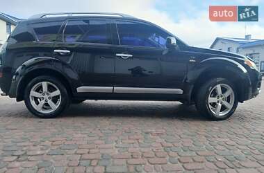 Позашляховик / Кросовер Mitsubishi Outlander 2008 в Рівному