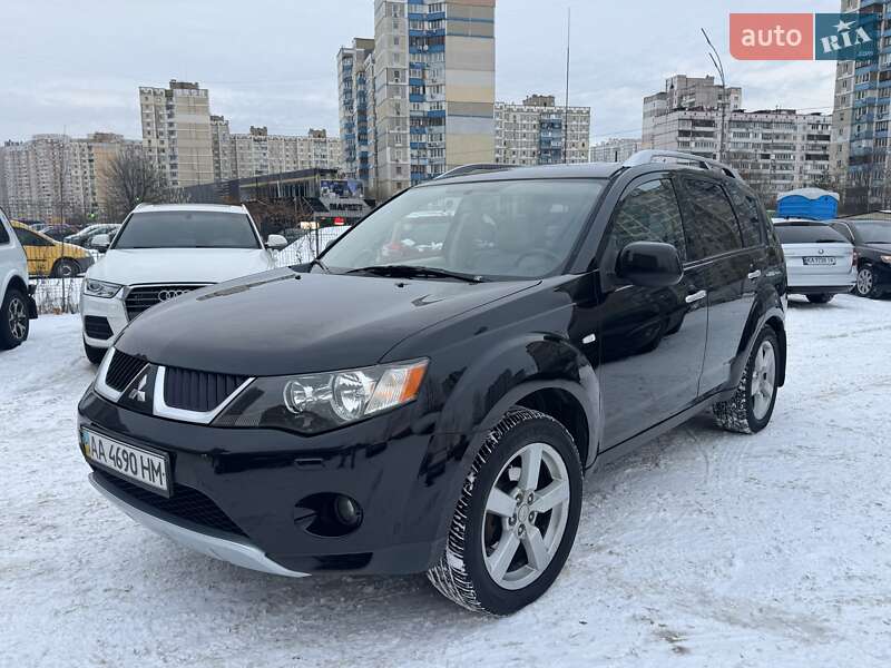 Внедорожник / Кроссовер Mitsubishi Outlander 2008 в Киеве