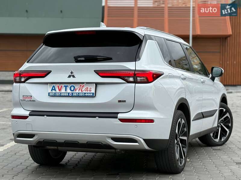 Внедорожник / Кроссовер Mitsubishi Outlander 2022 в Кривом Роге