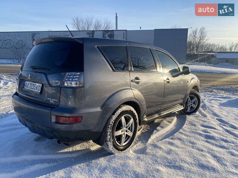 Внедорожник / Кроссовер Mitsubishi Outlander 2011 в Харькове