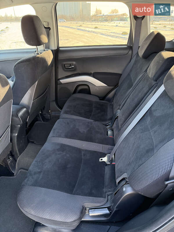 Внедорожник / Кроссовер Mitsubishi Outlander 2012 в Киеве фото 23 Внедорожник / Кроссовер Mitsubishi Outlander 2012 в Киеве