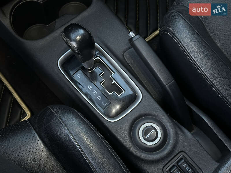 Внедорожник / Кроссовер Mitsubishi Outlander 2013 в Харькове