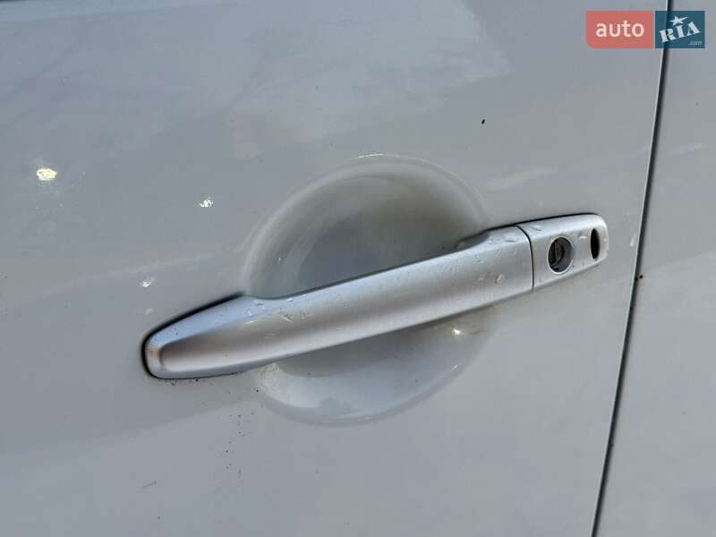 Внедорожник / Кроссовер Mitsubishi Outlander 2007 в Харькове