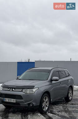 Внедорожник / Кроссовер Mitsubishi Outlander 2012 в Славянске