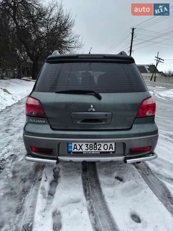 Внедорожник / Кроссовер Mitsubishi Outlander 2006 в Валках