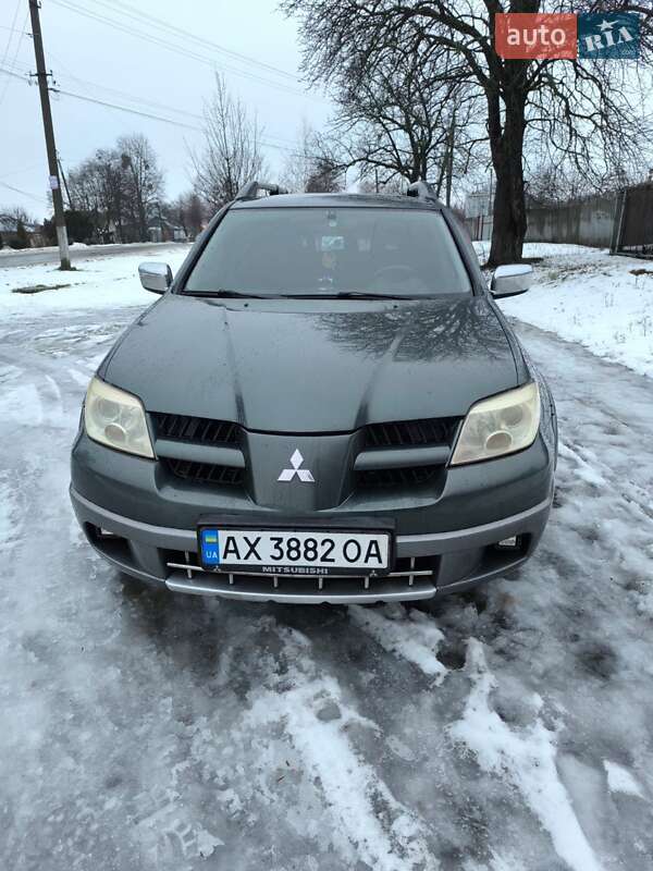 Внедорожник / Кроссовер Mitsubishi Outlander 2006 в Валках