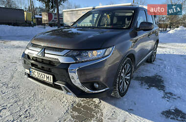 Позашляховик / Кросовер Mitsubishi Outlander 2020 в Жидачові
