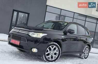 Внедорожник / Кроссовер Mitsubishi Outlander 2014 в Ивано-Франковске