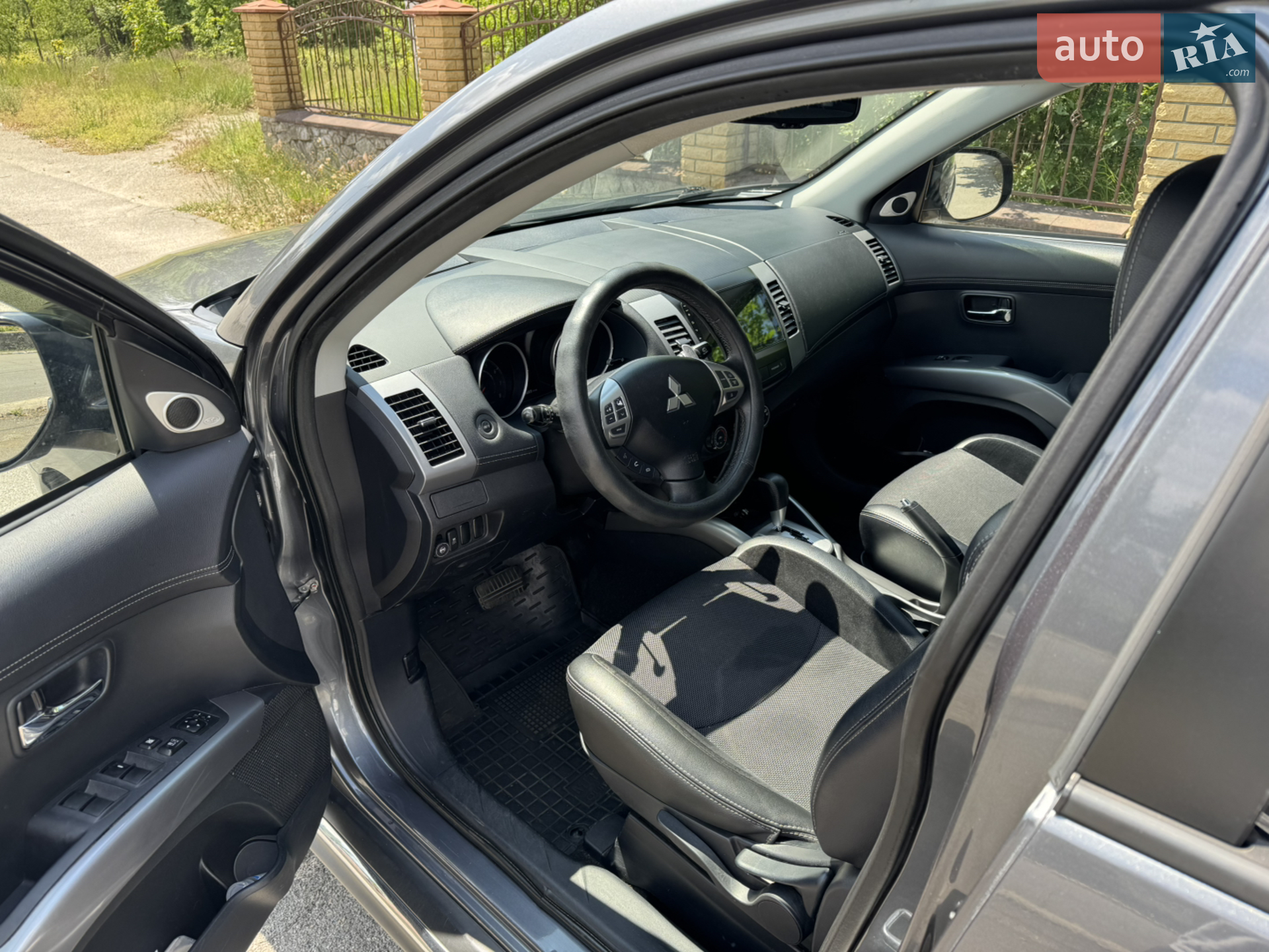 2011 Mitsubishi Outlander - мініатюра 8