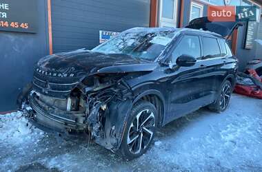 Внедорожник / Кроссовер Mitsubishi Outlander 2021 в Львове
