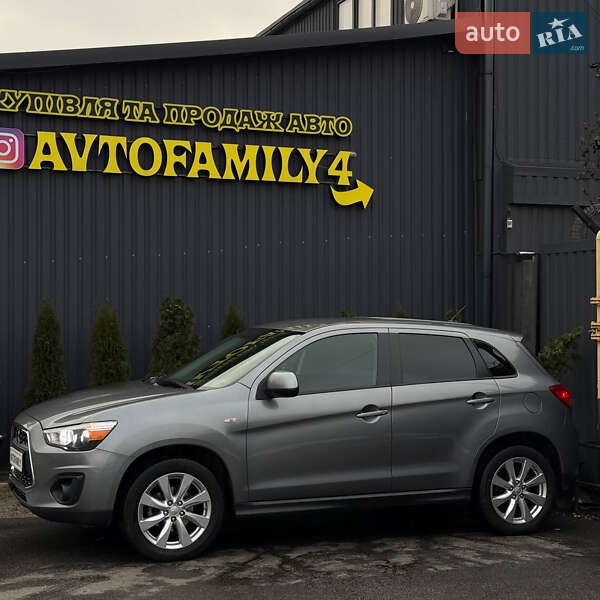 Внедорожник / Кроссовер Mitsubishi Outlander 2015 в Днепре