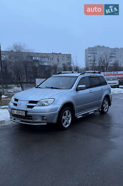 Внедорожник / Кроссовер Mitsubishi Outlander 2008 в Каменке