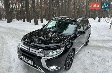 Внедорожник / Кроссовер Mitsubishi Outlander 2018 в Чернигове