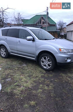 Внедорожник / Кроссовер Mitsubishi Outlander 2011 в Тячеве