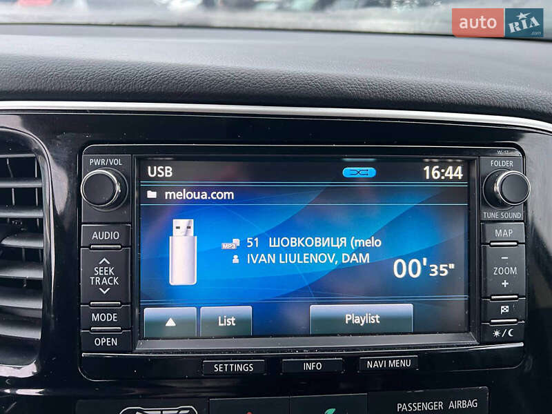 Внедорожник / Кроссовер Mitsubishi Outlander 2012 в Львове фото 26 Внедорожник / Кроссовер Mitsubishi Outlander 2012 в Львове