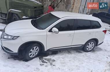 Позашляховик / Кросовер Mitsubishi Outlander 2019 в Кропивницькому