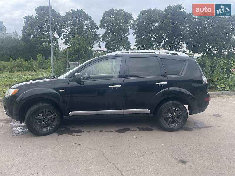 Внедорожник / Кроссовер Mitsubishi Outlander 2007 в Житомире