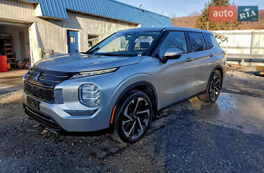 Внедорожник / Кроссовер Mitsubishi Outlander 2022 в Одессе