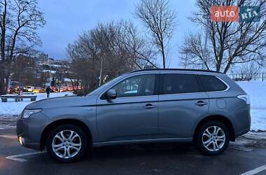 Внедорожник / Кроссовер Mitsubishi Outlander 2015 в Виннице