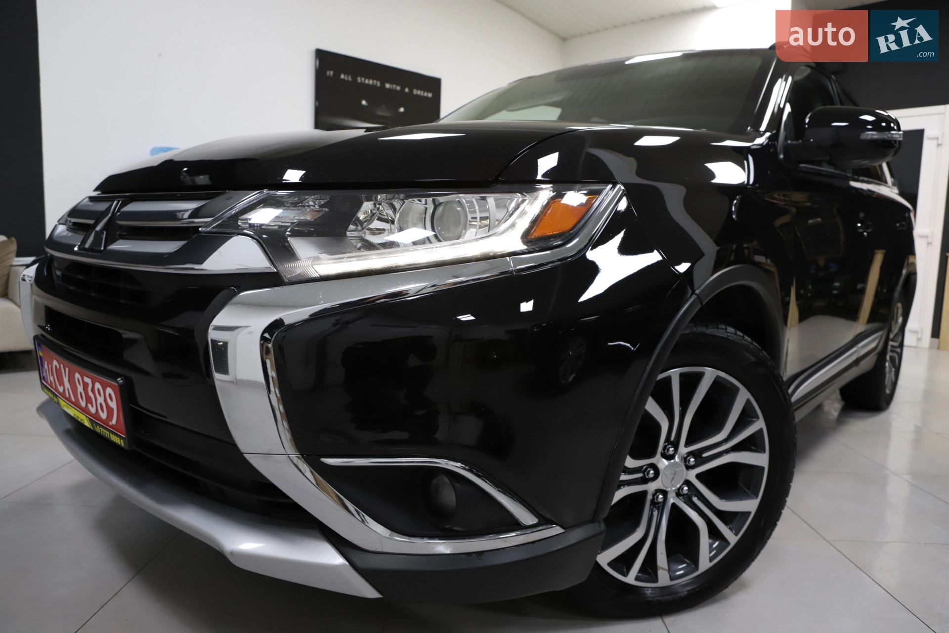 2017 Mitsubishi Outlander - мініатюра 18