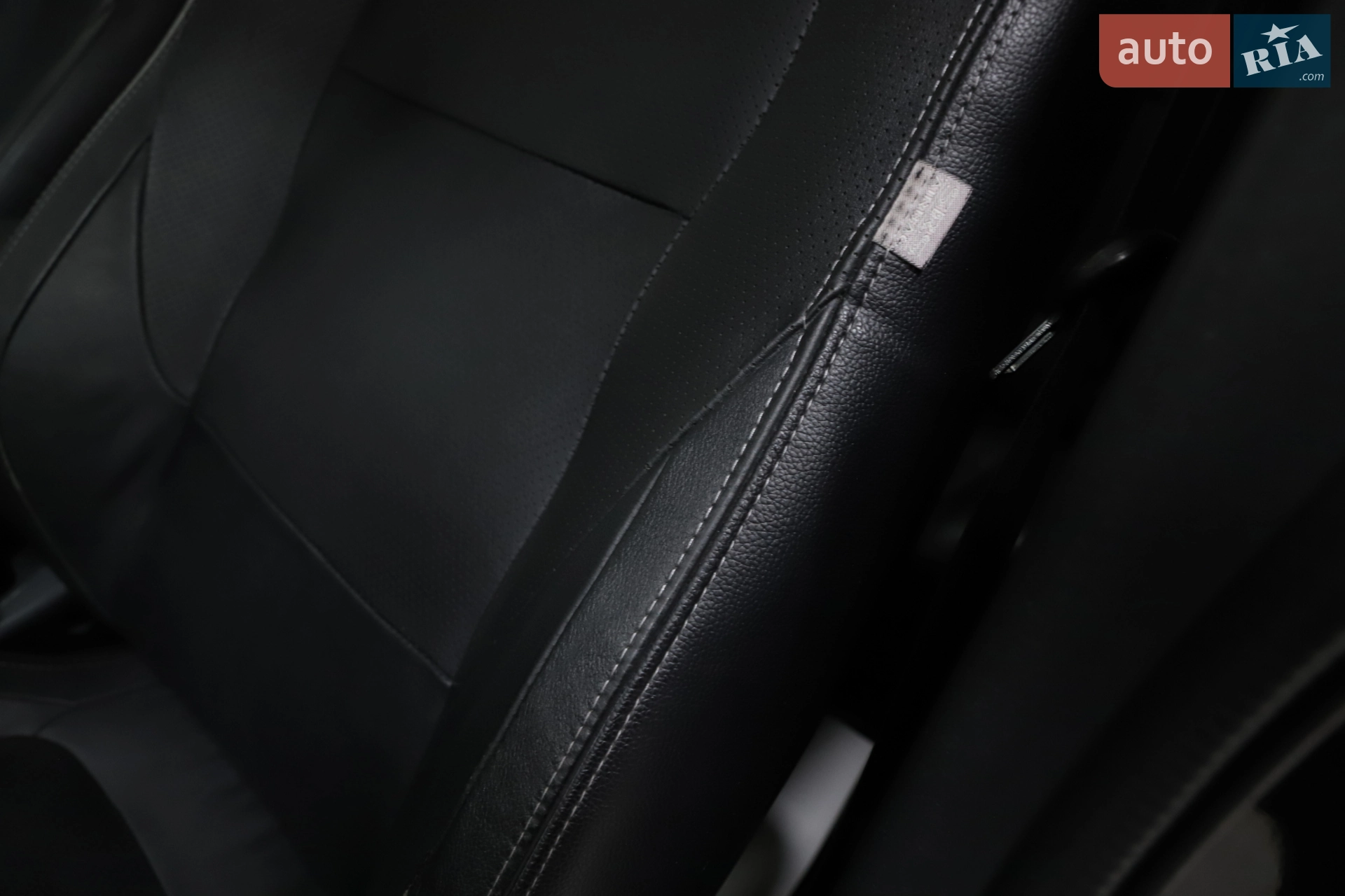 2017 Mitsubishi Outlander - мініатюра 45