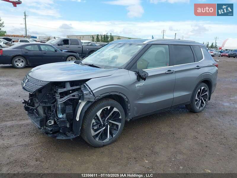 Внедорожник / Кроссовер Mitsubishi Outlander 2023 в Днепре