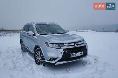 Внедорожник / Кроссовер Mitsubishi Outlander 2017 в Виннице