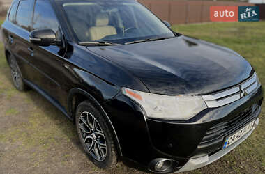 Внедорожник / Кроссовер Mitsubishi Outlander 2014 в Черкассах