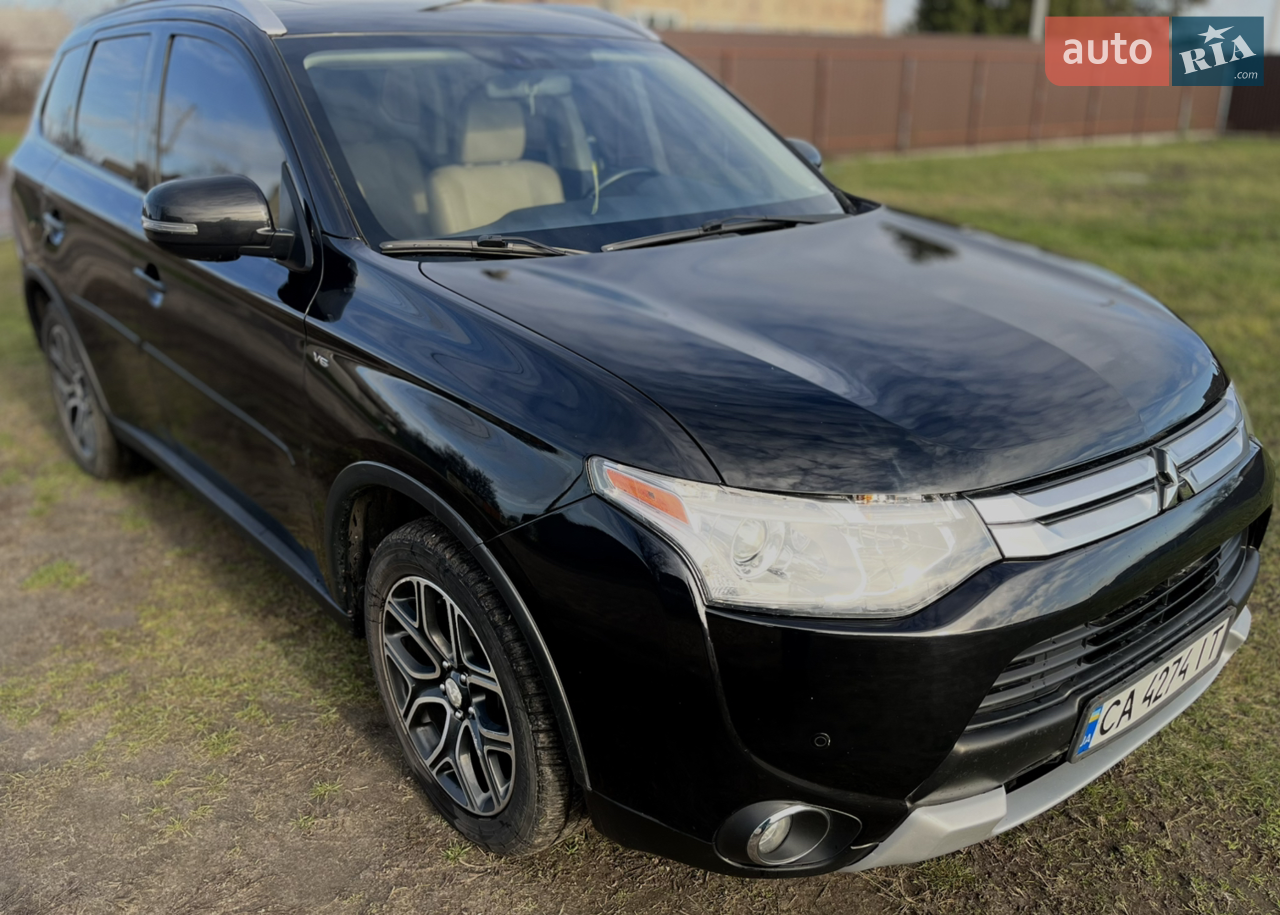 2014 Mitsubishi Outlander - мініатюра 21