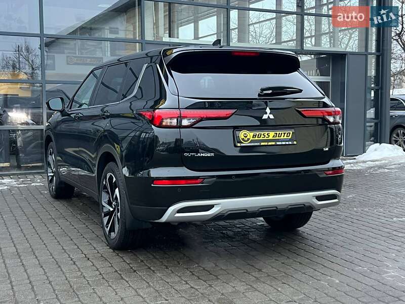 Внедорожник / Кроссовер Mitsubishi Outlander 2023 в Ивано-Франковске фото 5 Внедорожник / Кроссовер Mitsubishi Outlander 2023 в Ивано-Франковске