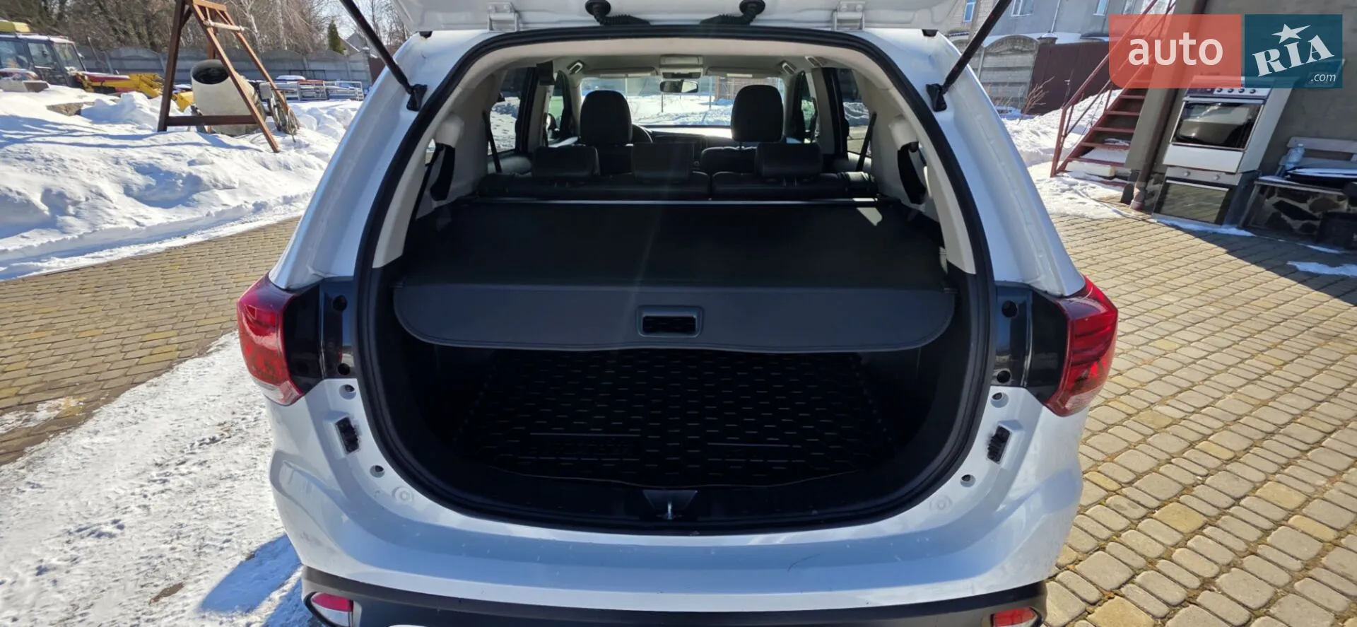 2020 Mitsubishi Outlander - мініатюра 15