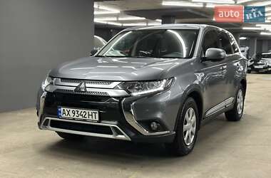 Позашляховик / Кросовер Mitsubishi Outlander 2019 в Харкові