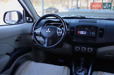 Позашляховик / Кросовер Mitsubishi Outlander 2008 в Харкові
