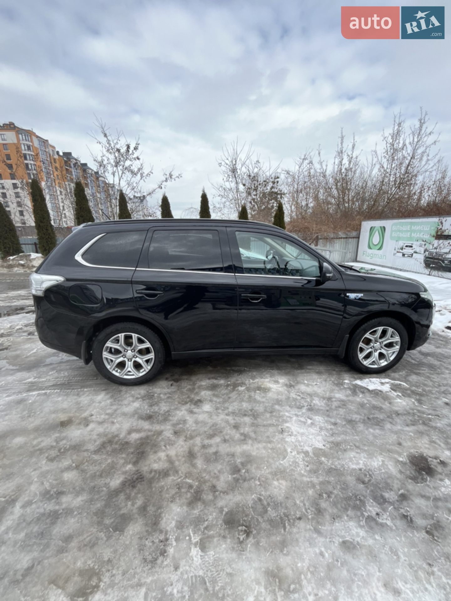 2014 Mitsubishi Outlander - мініатюра 15