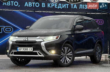 Внедорожник / Кроссовер Mitsubishi Outlander 2019 в Запорожье