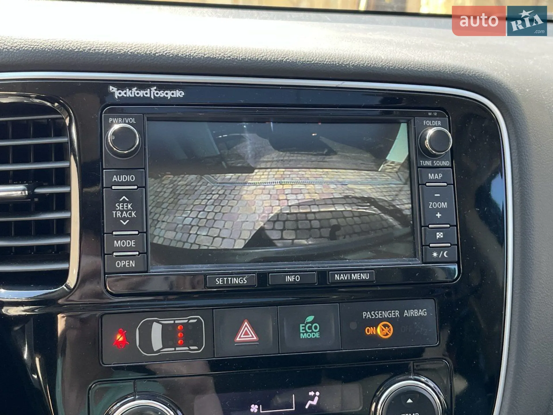 2013 Mitsubishi Outlander - мініатюра 13