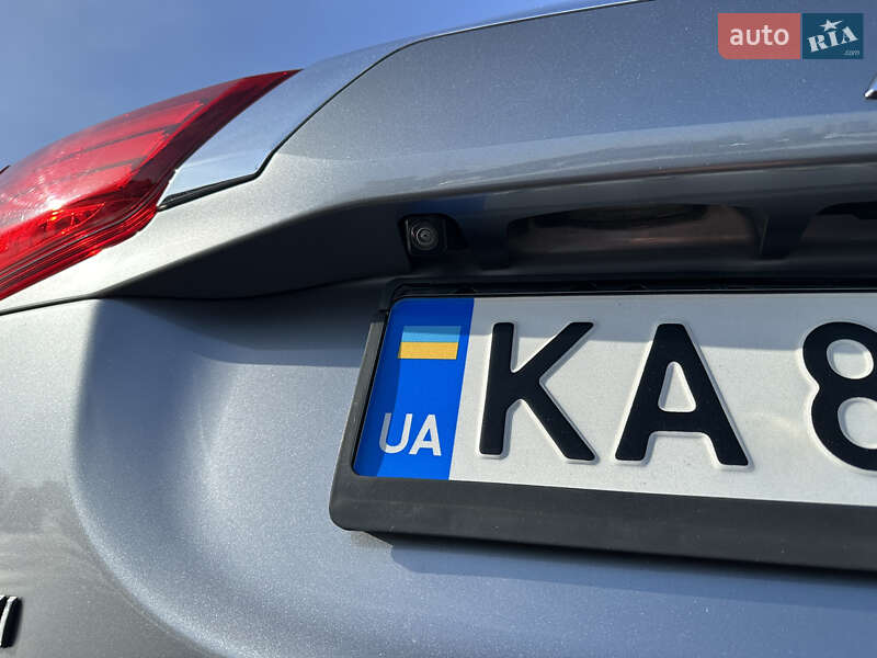 Внедорожник / Кроссовер Mitsubishi Outlander 2018 в Киеве