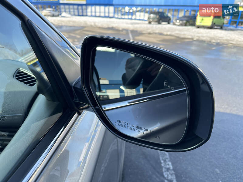 Внедорожник / Кроссовер Mitsubishi Outlander 2018 в Киеве