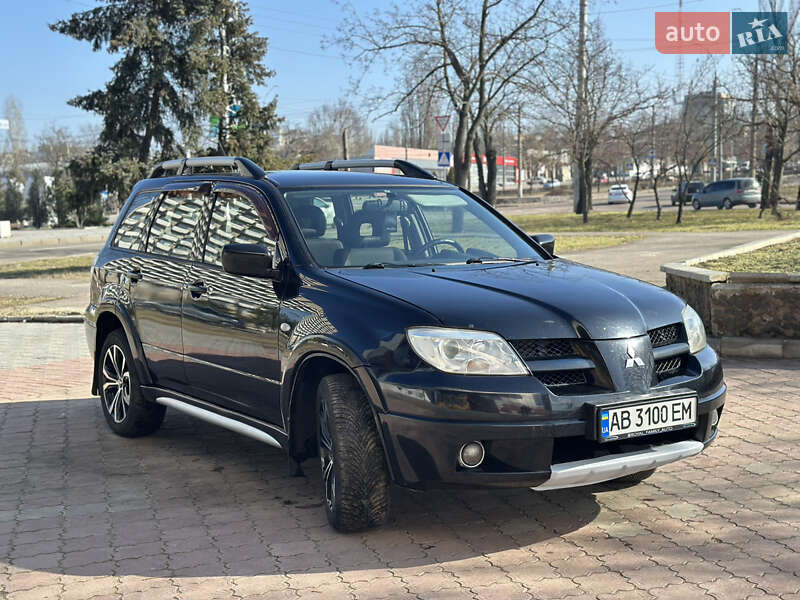 Внедорожник / Кроссовер Mitsubishi Outlander 2007 в Николаеве