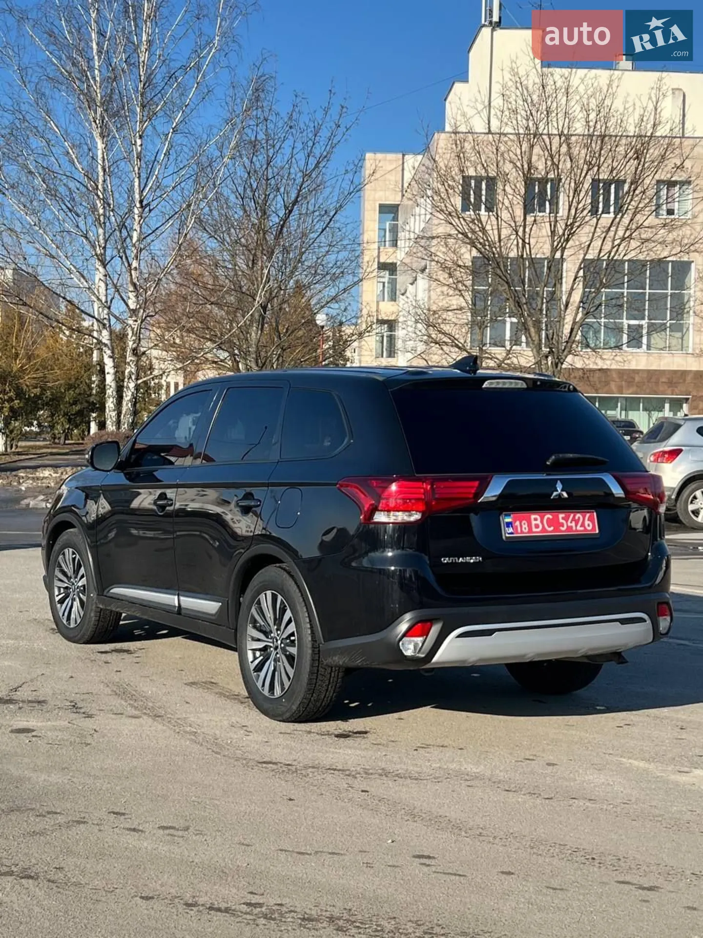 2020 Mitsubishi Outlander - мініатюра 3