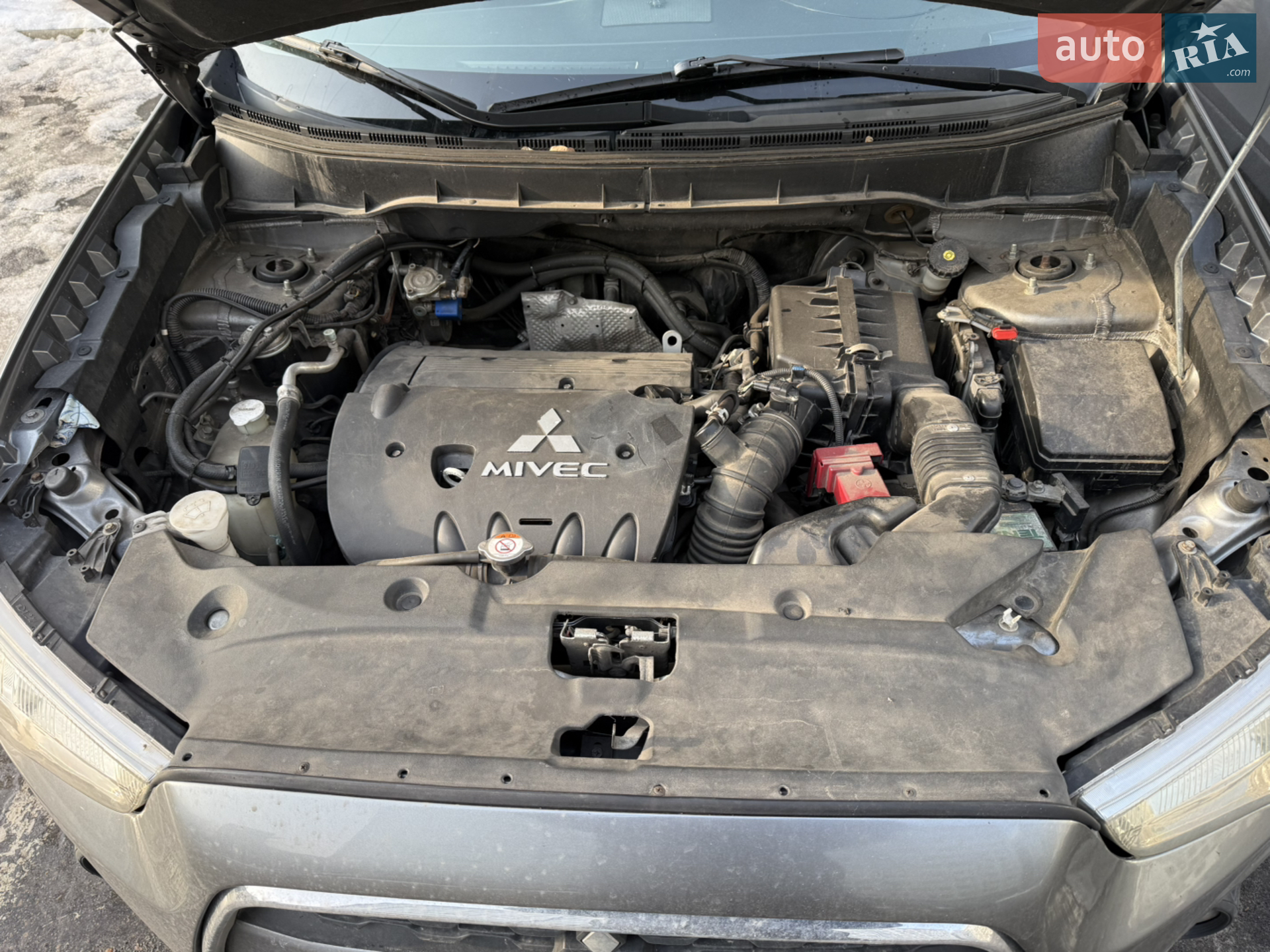 2014 Mitsubishi Outlander - мініатюра 14